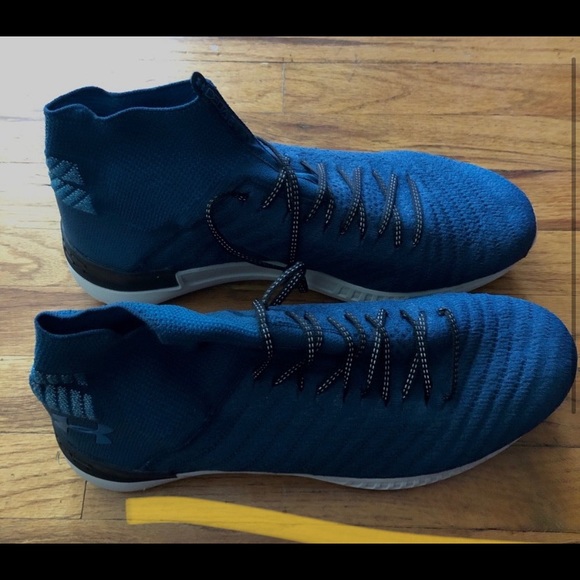 size 17 tennis shoes